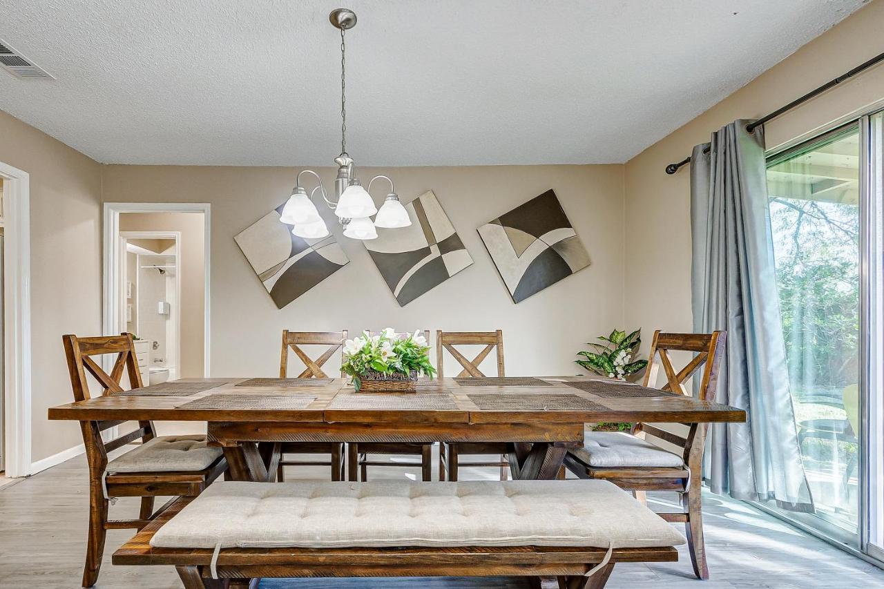 Cheerful 3-Bedroom Home With Indoor Fireplace Houston Buitenkant foto